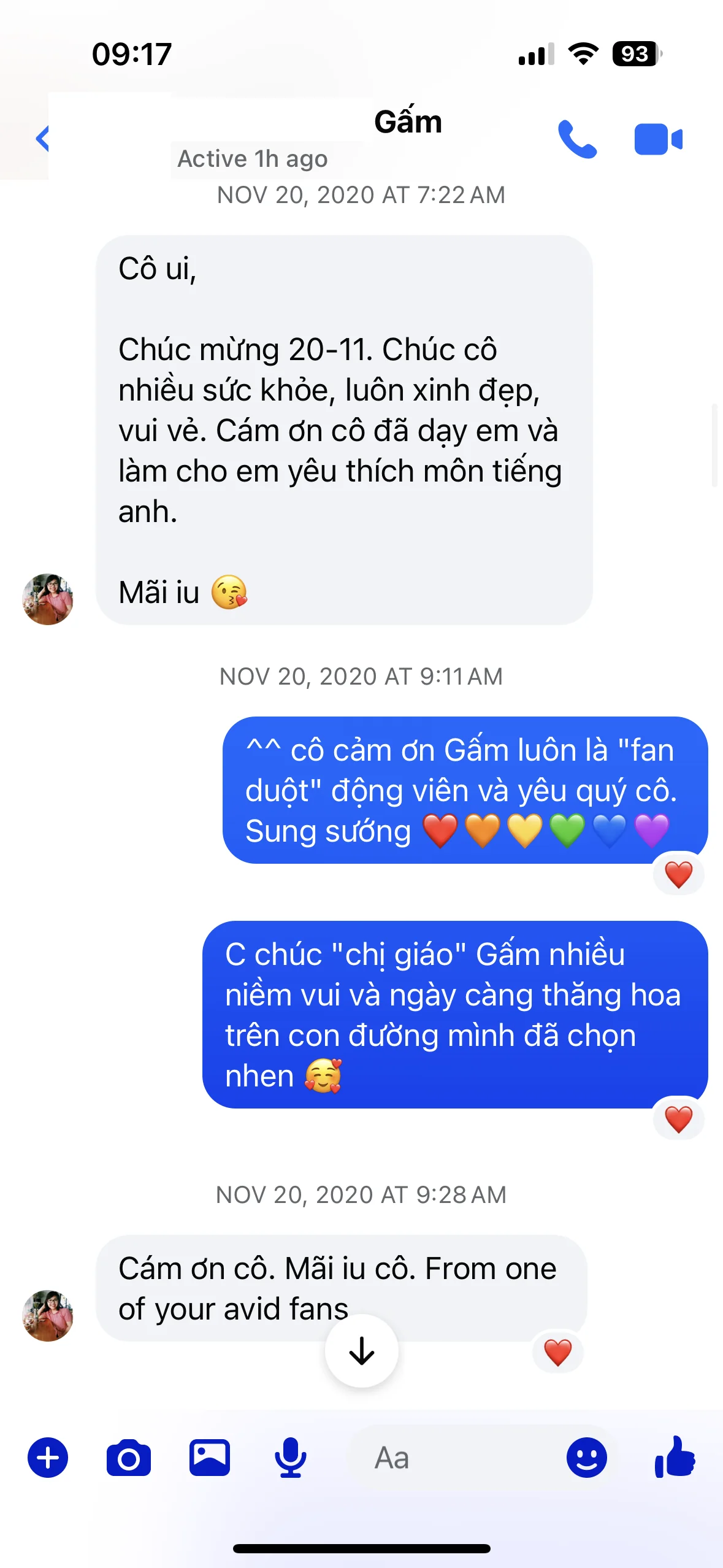 Gấm, chị giáo Gấm ngày 20-11